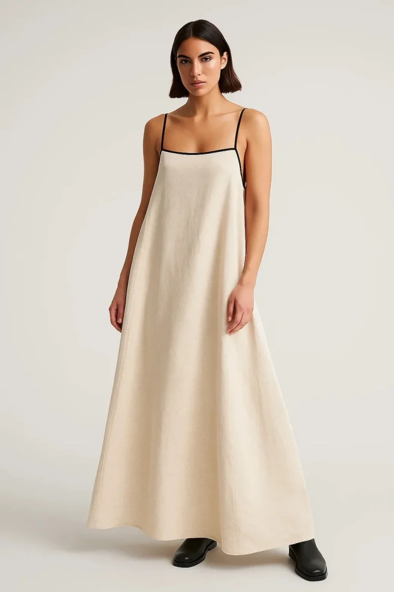 Damklänning | Lång | Minimalistisk | Flödande silhuett för mellansäsongen